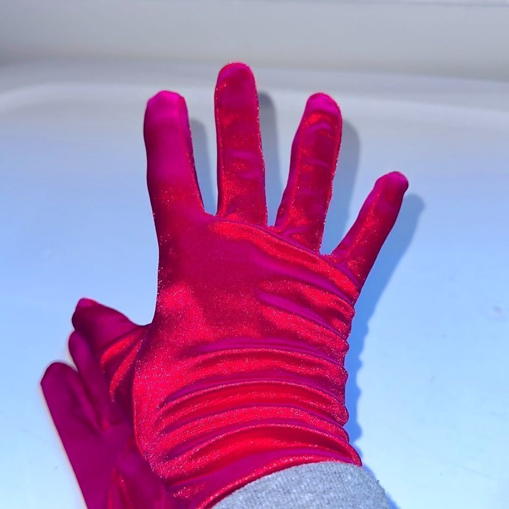 New on card short red nylon stretchy, shiny, dressy gloves‎